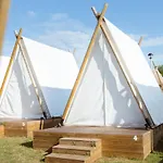 Kampaoh Playa Campsite *